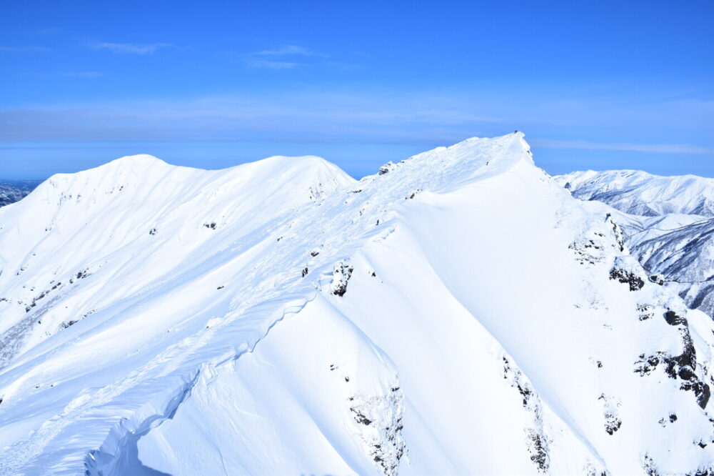 冬山初級者】谷川ブルーを狙え！3月こそ、世界に誇る群馬の名峰